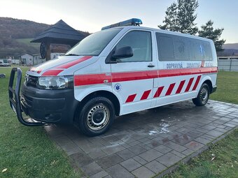VW Transporter T5 facelift, 2.0 TDi, sanitné vozidlo - 3
