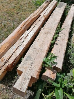Staré trámy zo starej drevenice - 3