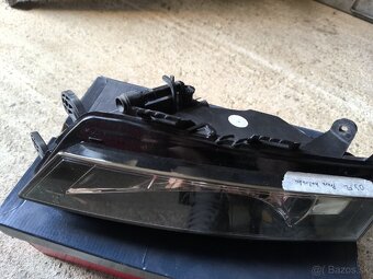 Škoda octavia 3 fl Predna prava hmlovka - 3