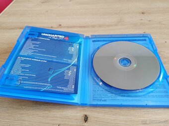 Uncharted 4 A Thief's End PS4 - 3