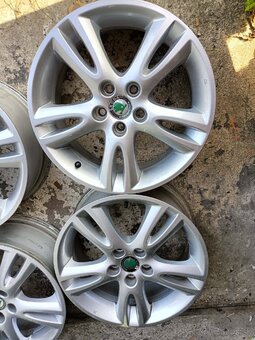 4ks alu disky orig. Škoda 5x100 r16 - 3