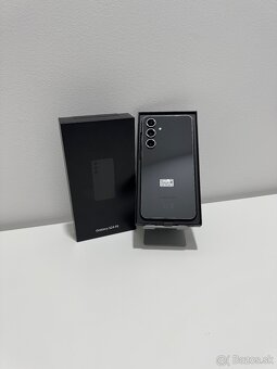 Samsumg Galaxy S24 FE - 3