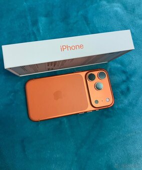 Iphone 17 Pro 256 gb - Cosmic Orange - 3
