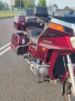 Honda GL1200 Goldwing - 3