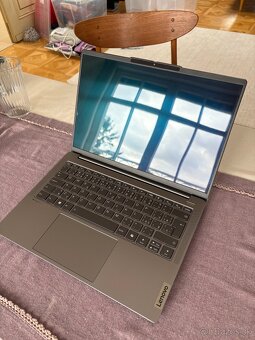 Lenovo Yoga Slim 7 ProX 14IAH7 celokovový - 3