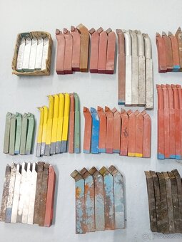 Sustruznicke noze - 3