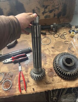 Predám prevodovku zetor 72 - 3