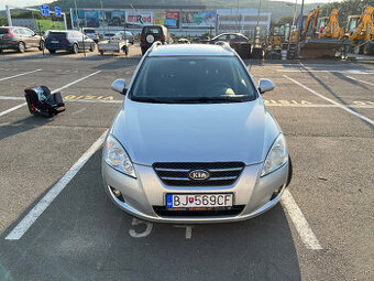 Predám KIA Ceed SW 1.6 CRDi (85 kW) Combi - 3