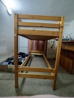 POSCHODOVÁ POSTEĽ - 3