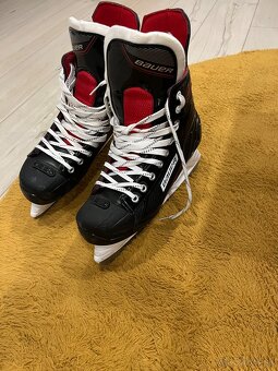 Korčule BAUER NSX - 3