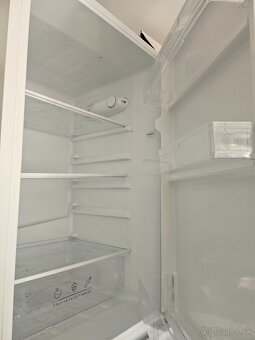 Chladnicka z mrazničkov - 3