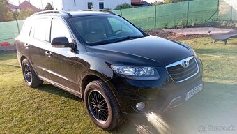 Hyundai Santa Fe - 3