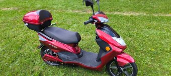 Elektroskúter ako nový, najazdené 75km - 3