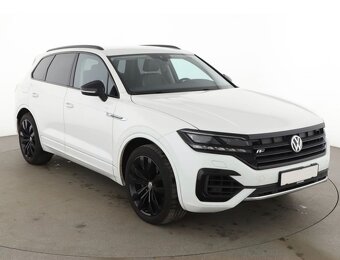 Volkswagen Touareg 3.0 V6 TDI Elegance 4Motion Aut. R-LINE - 3