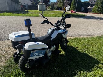 Elektrická Motorka BMW Polícia s Majákom - 3