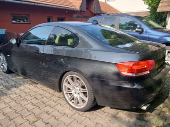 Rozpredam bmw e92 320d 130kw - 3