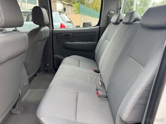 TOYOTA HILUX 2,5 DIESEL 4X4 KLÍMA 157000 KM - 3