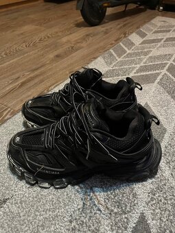 Balenciaga track - 3