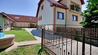 Veľký dom, dvojgaráž a záhrada snov Splňte si sen o bývaní - 3