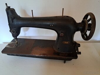 Predám šijacie kožušnícke stroje - 3