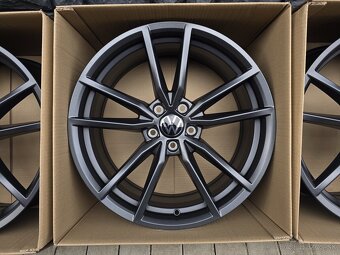 5x112 R19 VW Pretoria  Passat Rline Nepoužite - 3