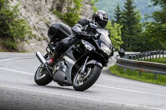 Kawasaki ZZR -600 - 3