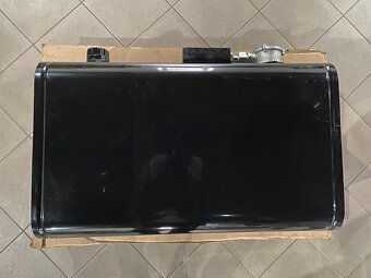 Hydraulická nádrž 150-litrová - 3