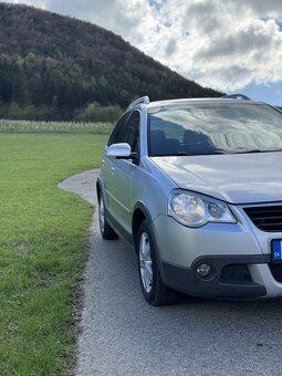 Predám VW Polo Cross 1.2 benzin 51kw - 3
