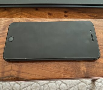 iPhone 8 plus - 3