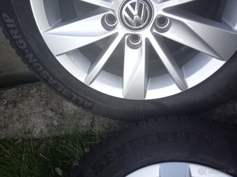VW Golf 7 15"..195/65 R15 XL originál hliníkové disky - 3