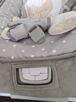 Ingenuity Hojdačka vibrujúca s melódiou Cuddle Lamb 0m+ do 1 - 3