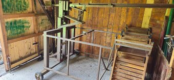 Doma vyrobena kalacka na drevo s pomocnou pruzinou - 3