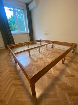 Predam dreveny ram postele 200x200cm + rosty - 3