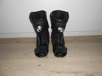 Predam len vyskusane damske kozene moto topanky HELD - 3