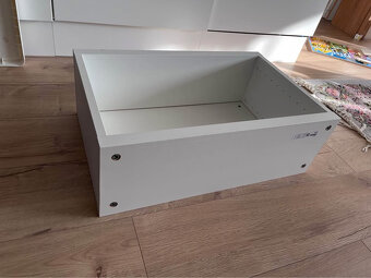 Kniznica Bestå - 3