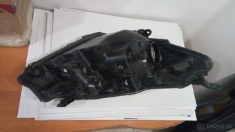 Ľavé predné svetlo Toyota Yaris - 3