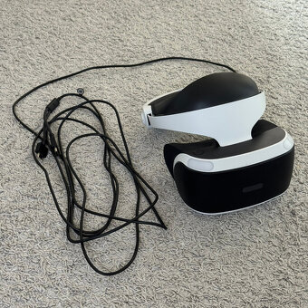 PS4 VR V2 + Move ovládače - 3