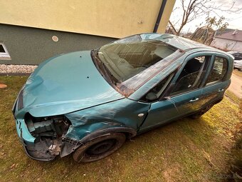 Predam havarovane Suzuki SX4 - 3