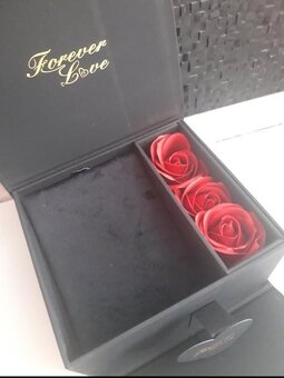 Luxusná krabička s ružičkami - 3