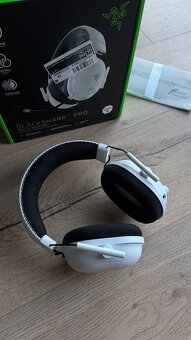Herné slúchadlá Razer BlackShark V2 Pro White (Wireless) - 3
