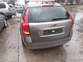 Rozpredam Kia Ceed Combi 1.4 facelift - 3