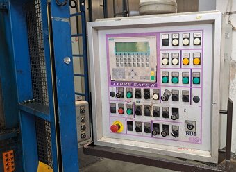 Hydraulický lis Loire 3000 kN (6700) - 3