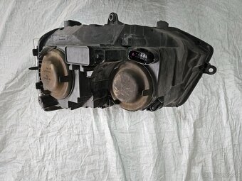 Predné svetlo Volkswagen T5 - 3