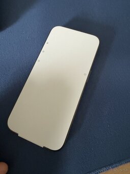 Predám úplne NOVÝ iPhone 15 Pro - 256GB - 3