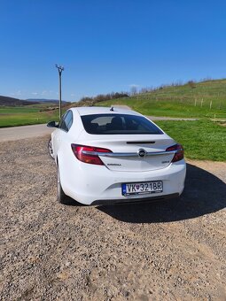 Opel Insignia 2.0 - 3