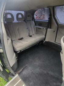 Chrysler Voyager s rampou pre vozíčkara,invalid,ZTP,.EXPORT - 3