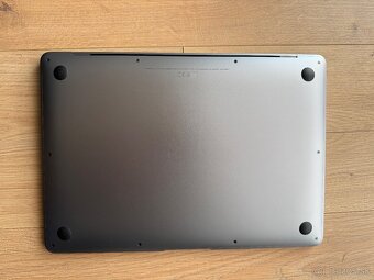 Predám MacBook Air 13” M1 256GB, 8GB - 3