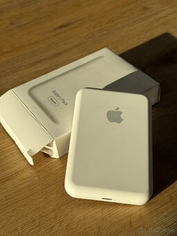 Apple Magsafe nabijacka s bateriou 5000mAh - 3