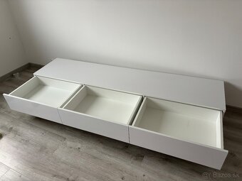 skrinka pod TV - 3
