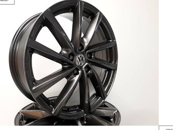 Škoda Octavia, Vw Eos alu disky 7J R17 5x112 ET49 1230 - 3